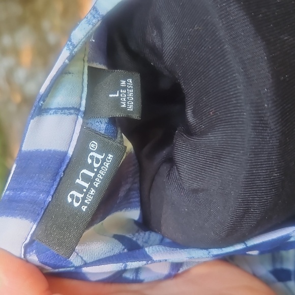 A.n.a Semi-sheer Navy Blue & White Blouse - Picture 6 of 10